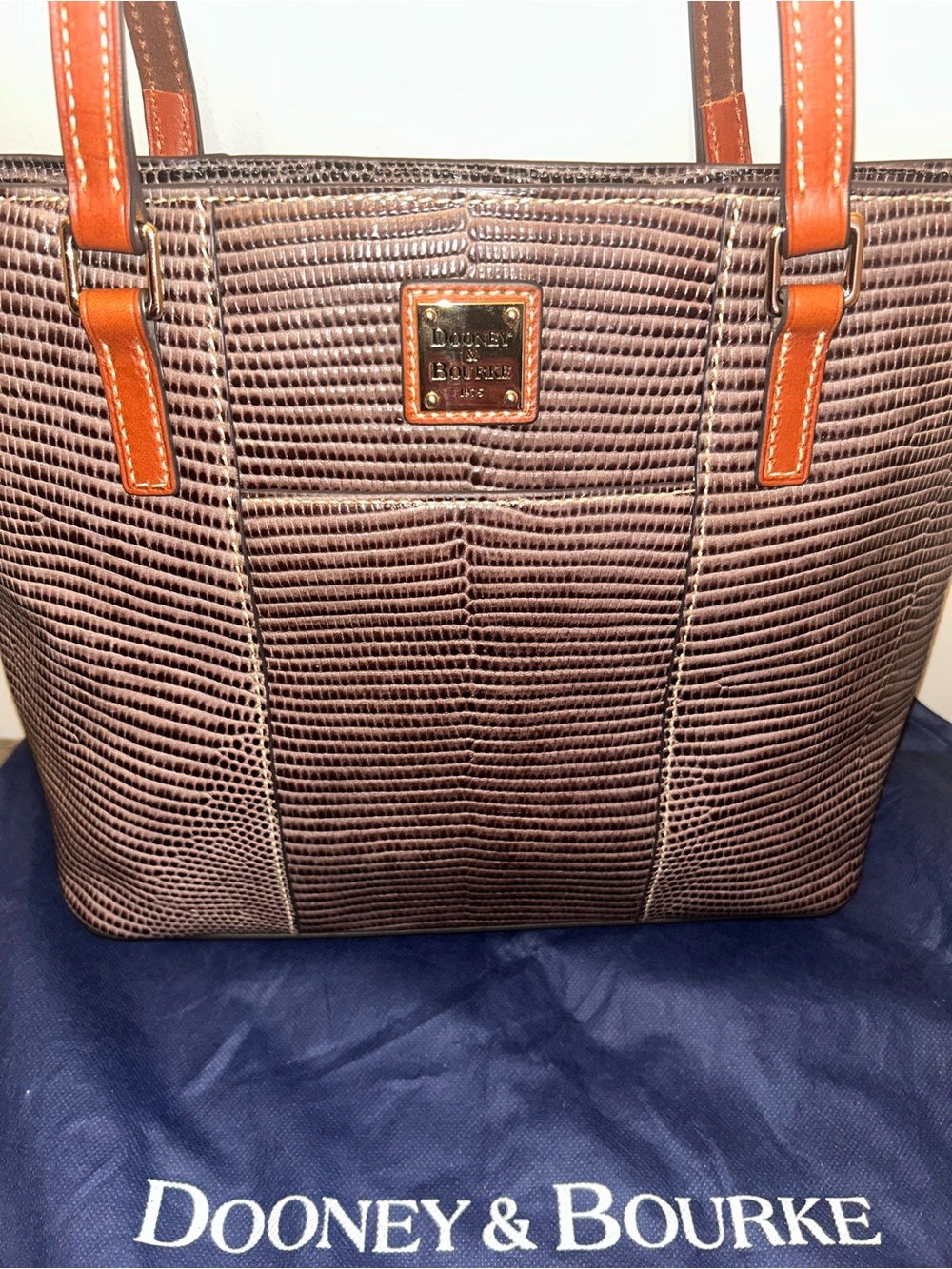 Dooney & Bourke Embossed Lizard Medium Lexington Shopper Excellent Condition